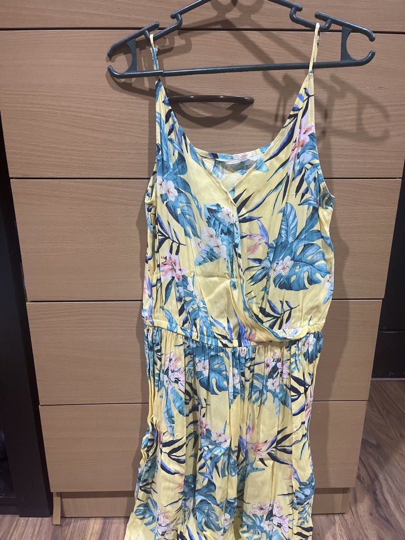Yellow Floral Spaghetti Strap Dress (Category: Dresses) located in Quezon City. Submitted by zinniemon (Listing ID 1448124003, Image 1). Description: - Adorable yellow dress with a vibrant tropical floral print - Features delicate spaghetti straps - Flattering cinched waist design - Made from light and flowy fabric for ultimate comfort - Ideal for beach days, casual outings, or any sunny adventure - Effortless to wear and super comfortable.