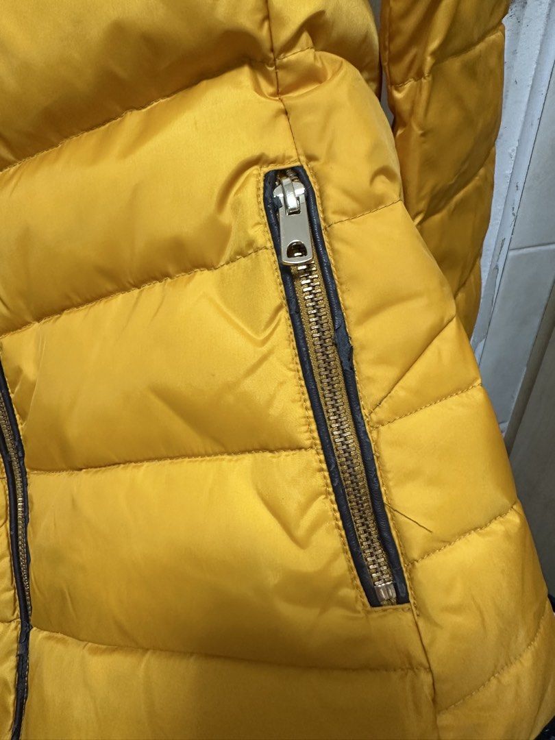 Zara puffer jacket (Category: Coats, Jackets and Outerwear) located in Quezon City. Submitted by favesforless (Listing ID 1448277328, Image 3). Description: Condition 8/10 - leather chipped off (see in photos), other than that no issues Hoodie is detachable Keeps you warm fur inside) Used only once Bought for 5k at ZARA Fits XS-M .