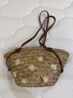 (Category: ) located in . Submitted by onlineshopper21 (Listing ID 1448214135, Image 1). Description: .