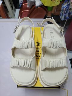 （分類：）位於 。 由 helenfs441 提交（商品編號 1448479640，圖片 1）。簡介： 。