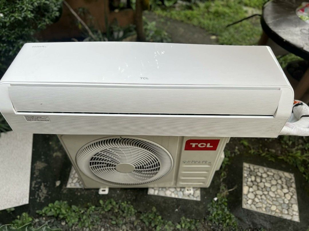 2.5 hp TCL Split Type Air Conditioner FULL DC AI INVERTER (Category: Air Conditioning and Heating) located in Manila. Submitted by rizen112299 (Listing ID 1448371626, Image 3). Description: For sale 2.5 HP TCL AI FULL DC INVERTER (SPLIT TYPE) AIRCON with receipt 2 months lang nagamit dahil nag sarado business, naka stock nalang sya ngayon but no issue and good as new with receipt, remote and owners manual. 40k srp nabili sa abenson mall..
