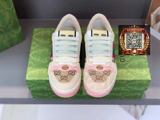 (Category: ) located in . Submitted by shoes.locker (Listing ID 1448432292, Image 1). Description: .