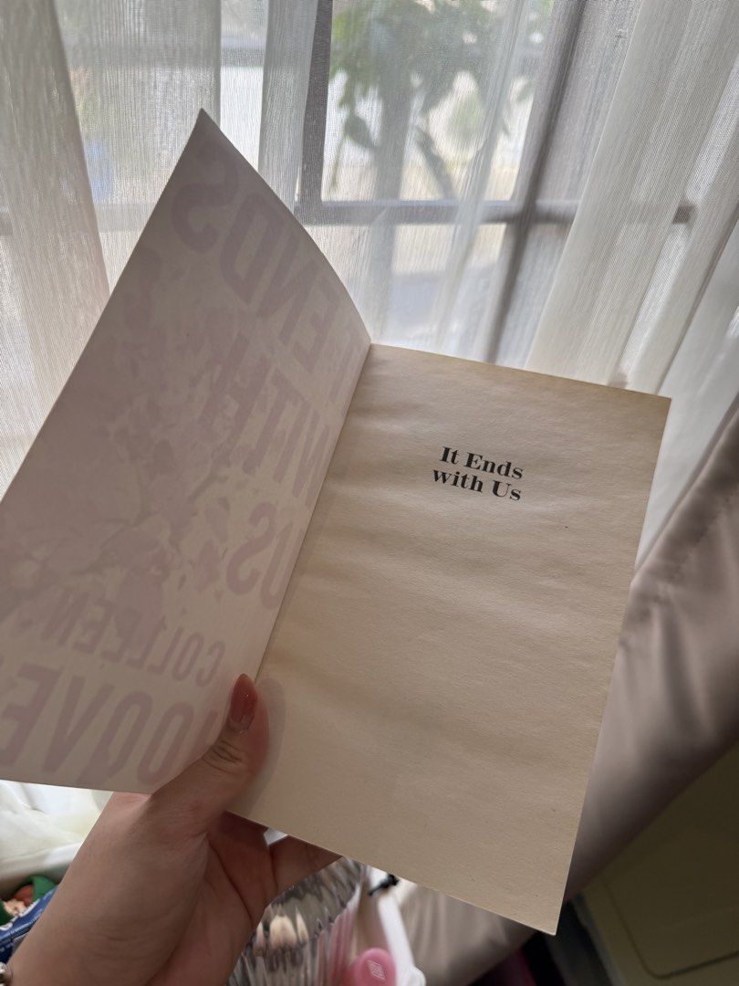 [ read description ] pre-loved booked | it ends with us by colleen hoover (Category: Storybooks) located in Taytay. Submitted by kmluvrcartz (Listing ID 1448353369, Image 3). Description: ◡̈ on hand ◡̈ mint condition ◡̈ packing fee : ₱20 ◡̈ payo / 2 days reservation ◡̈ mop: gcash, maya ◡̈ mod: ggx direct, sdd, jnt 💭 ready to ship | no cash on delivery 💭 feel free to message me for more pictures.