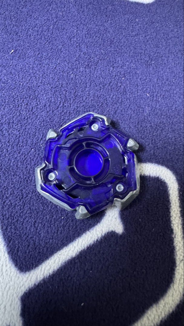 爆旋陀螺 X BEYBLADE X bx-49 倉龍 （分類：動作及對戰玩具）位於 Hong Kong。 由 J_____L 提交（商品編號 1448466893，圖片 2）。簡介： bx49 淨面。