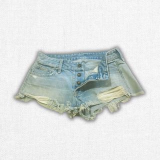 (Category: ) located in . Submitted by decluttered67 (Listing ID 1448480579, Image 1). Description: .