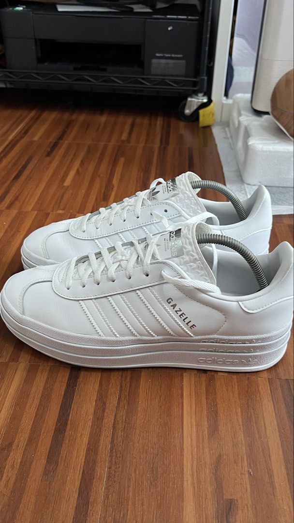 Adidas Gazelle Bold triple white (Category: Sneakers) located in Manila. Submitted by zrn.lu (Listing ID 1448316611, Image 2). Description: Womens Adidas Gazelle Bold Triple White Used once Rfs: wrong size Bought on Amazon Us 10, uk 8 1/2, FR 42 2/3, JP 270, CHN 265 .