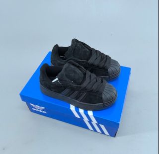 (Category: ) located in . Submitted by khai.uasneakers (Listing ID 1448438859, Image 1). Description: .