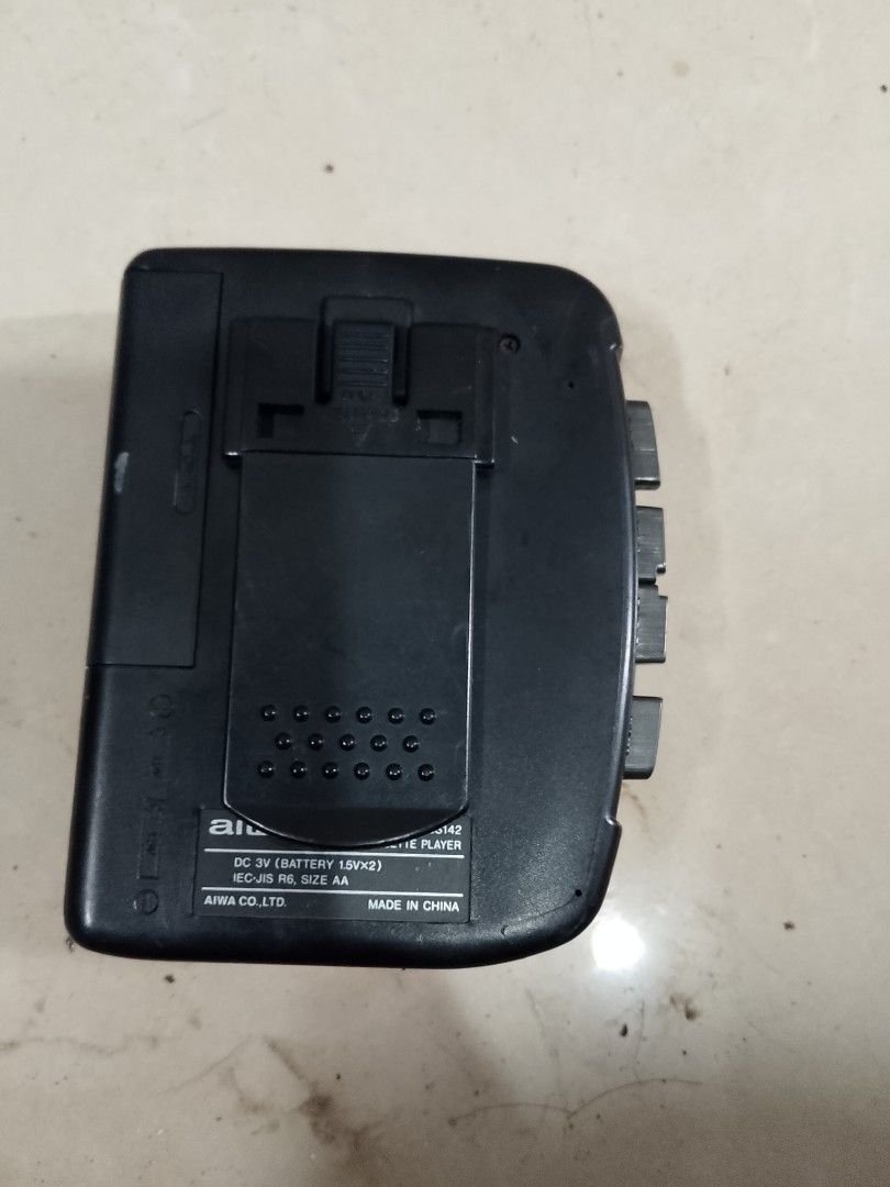 Aiwa CASSETTE (Category: Soundbars, Speakers & Amplifiers) located in Quezon City. Submitted by bek-tu (Listing ID 1448315152, Image 2). Description: aiwa cassette working po siya q. c pasong tamo.