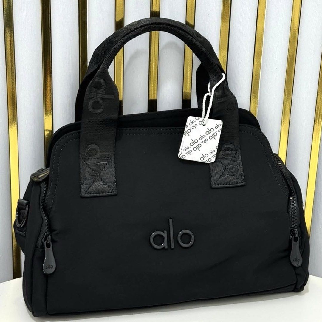 ALO Yoga Mini Duffle (Category: Cross-body Bags) located in Bulacan. Submitted by mykakarizza (Listing ID 1448288472, Image 1). Description: ACTUAL✨✨ ₱600 only A//L//O Yoga Mini Duffle Size: 30 x 19 x 11cm 📸 Actual pics! 🙋🏻‍♀️ (Check comment section) ─── ✦ ─── ✦ ─── ✦ ─── ✦ ─── 🛍️ LOOKING FOR MORE RESELLERS 🛍️ ✨ Buy 3 pcs of ANY items — FREE SHIPPING NA!🚚 ✨ Buy 10 items → FREE SF + ₱50 OFF EACH! 💖 PM us for 30 pcs & up WS 🤍 #MallPulloutBa