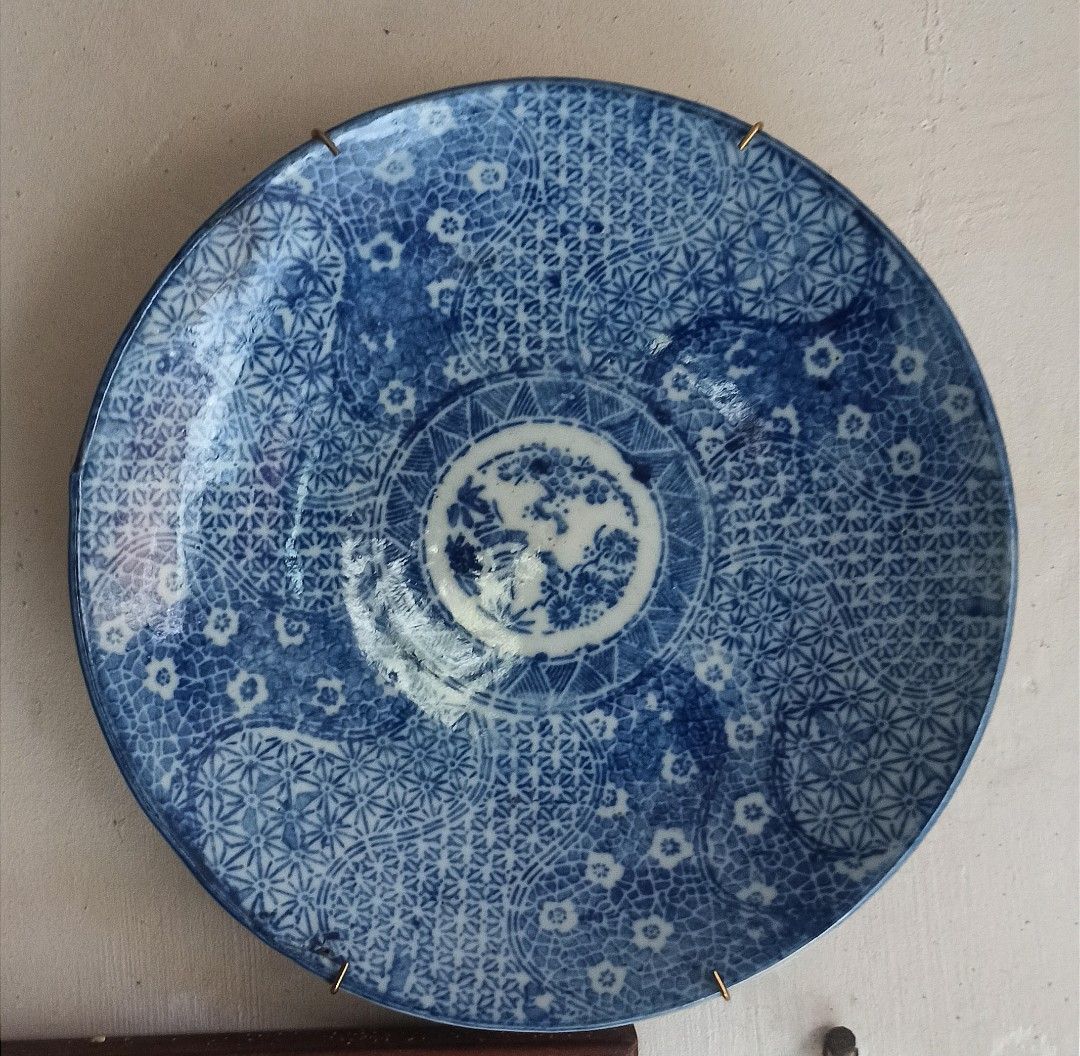 Antique plate 1800s (Category: Dinnerware & Cutlery) located in Iligan City. Submitted by mei.oredalas (Listing ID 1447820165, Image 3). Description: 19th century meiji era japan available 2 plates ; price per item -22.5 cm d x 3cm -stenciled hizen ware (Arita) plate -has solid substantial weight.