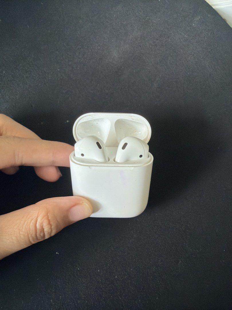 Apple AirPods505642104401448961