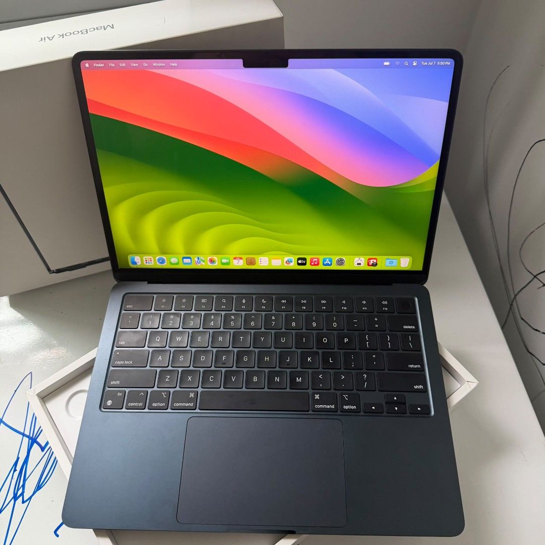 Apple MacBook Air M3 13-inch