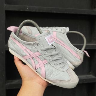 (Category: ) located in . Submitted by toasty.soles (Listing ID 1448301355, Image 1). Description: .