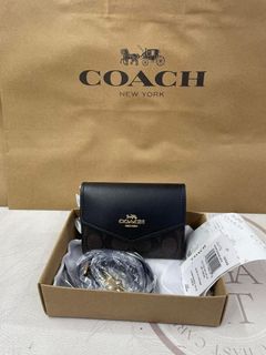 (Category: ) located in . Submitted by Authentic4Less_OLShop (Listing ID 1448302341, Image 1). Description: .