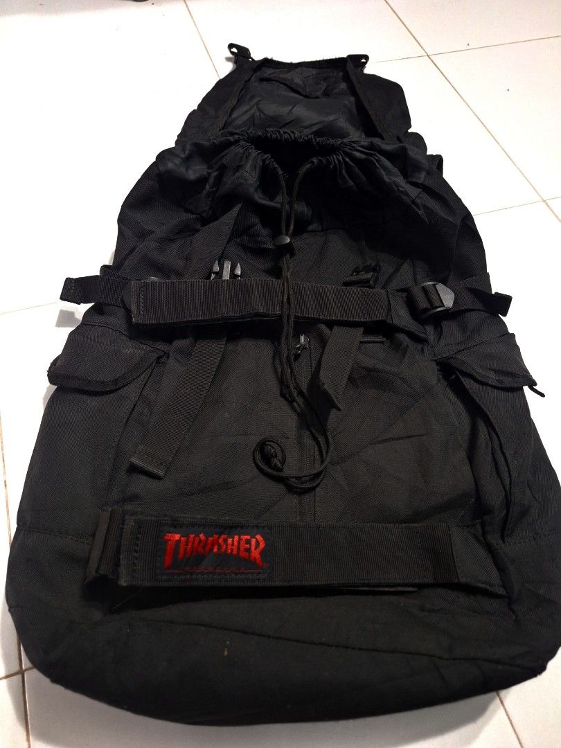 Thrasher bagpack (Category: Backpacks) located in Gurun. Submitted by xmr.sellerx (Listing ID 1448376721, Image 2). Description: very good condition.