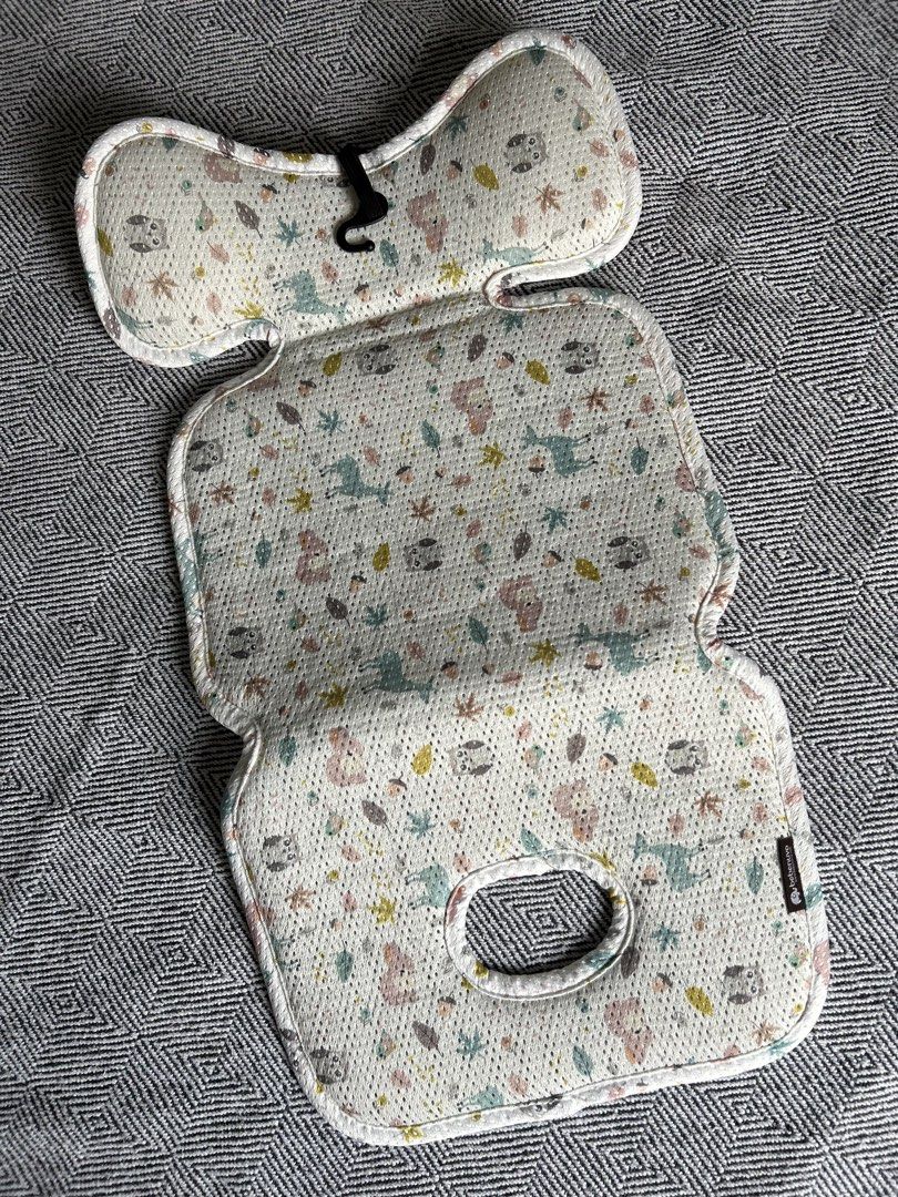 Bebenuvo Cool Seat Liner (Category: Strollers) located in Mandaluyong City. Submitted by zoecabrera (Listing ID 1448324047, Image 1). Description: Baby Stroller Cushion Pad.