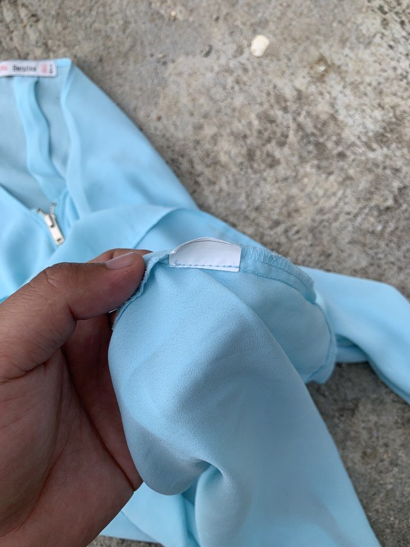 Bershka Light Blue Long Sleeve Zip Front Blouse (Category: Blouses) located in Candijay. Submitted by elissethriftiquebhl (Listing ID 1448373528, Image 3). Description: ▫️DIMENSIONS(in inch): 📐 Width: 19.5 📐 Length: 24 ▫️COLOR RATE: 9.5/10 ▫️CONDITION: Excellent ▫️ISSUE/FLAWS: None ✅ TAGS AND OTHER DETAILS ARE POSTED PLEASE SLIDE IT THANKYOU. ⚠️REMINDERS BEFORE BUYING⚠️ ~ All items are off/legit for safety. ~ Items are thrifted. Please manage y