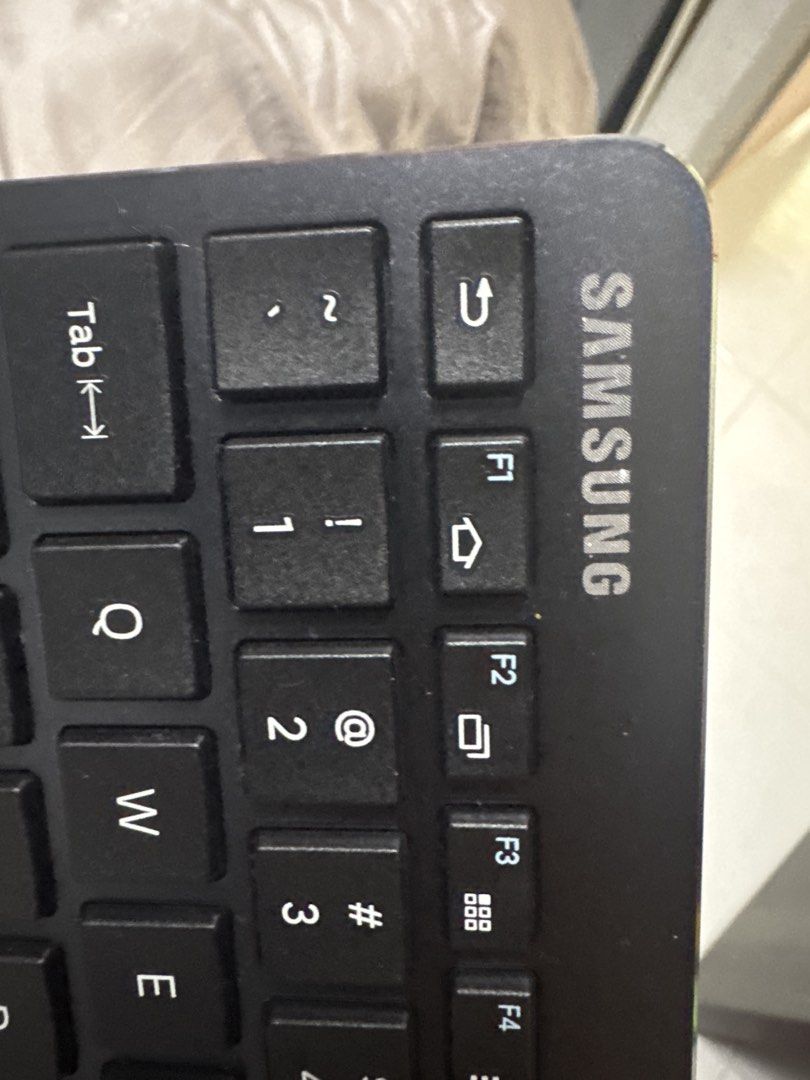 Bluetooth Keyboard (Samsung EE-BT550)503796262912010241
