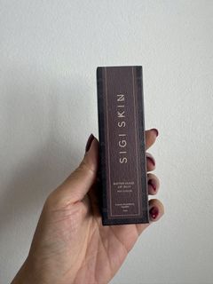 (Category: ) located in . Submitted by skincare_queen (Listing ID 1448354242, Image 1). Description: .