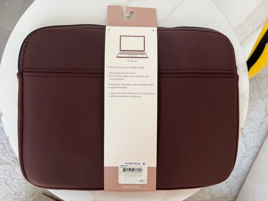 Brand New Laptop Sleeve 13” to 15” (Category: Laptop Bags & Sleeves) located in Taguig. Submitted by laramagbalana (Listing ID 1445277810, Image 2). Description: •Brand New Laptop Sleeve •Never been used •Given as a gift from US •Fits 13” to 15”.