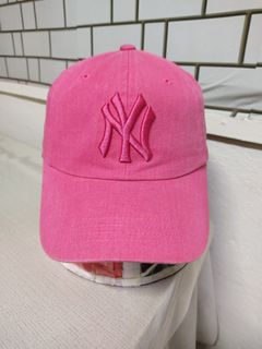 (Category: ) located in . Submitted by ek_thriftstore90 (Listing ID 1448475615, Image 1). Description: .
