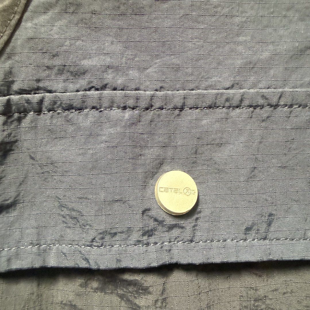 Catalog nylon vest (Category: Vests) located in Cavite. Submitted by epiboie (Listing ID 1448395000, Image 3). Description: Catalog vest Size large 23x23 Color rate: 9.5/10 excellent condition No issue.
