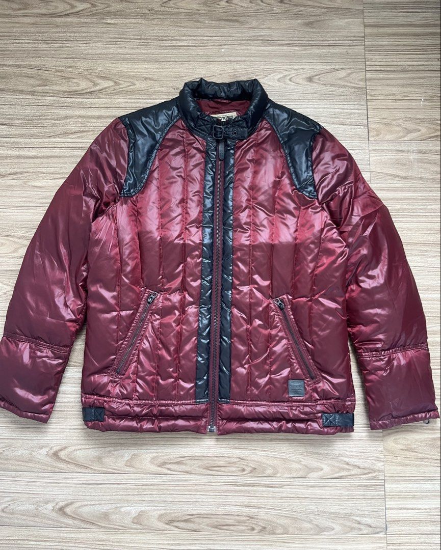 CHEVIGNON PUFFER JACKET (Category: Coats, Jackets and Outerwear) located in Cebu City. Submitted by fierce.vincent (Listing ID 1448294877, Image 2). Description: CHEVIGNON PUFFER JACKET GOOD AS NEW / NO ISSUE 23 x 29 / L TO XL.
