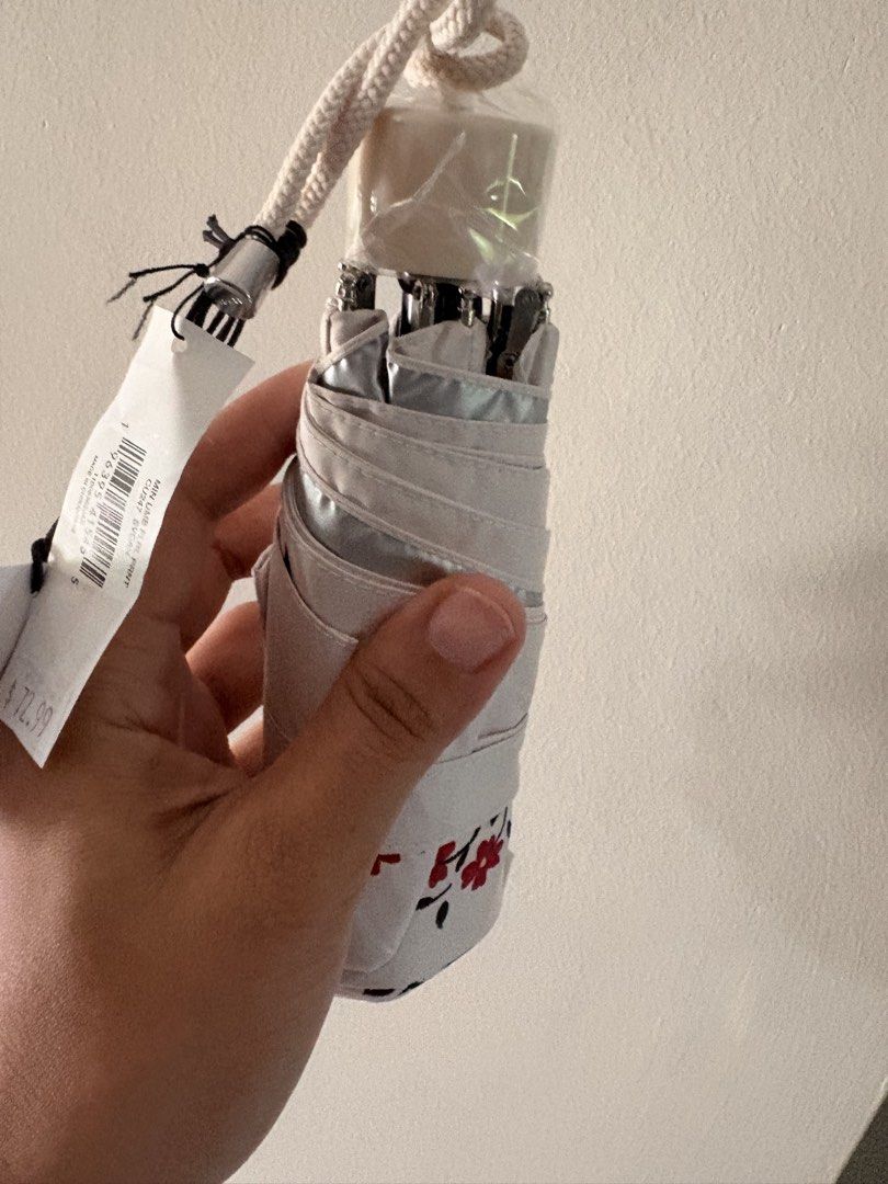 Coach Mini Umbrella (Category: Umbrellas) located in Lingayen. Submitted by momsheebrandedstuffs (Listing ID 1448483774, Image 3). Description: ✅Original ✅galing USA ✅Brandnew Super handy and super cute! Perfect for everyday Errands🌻.