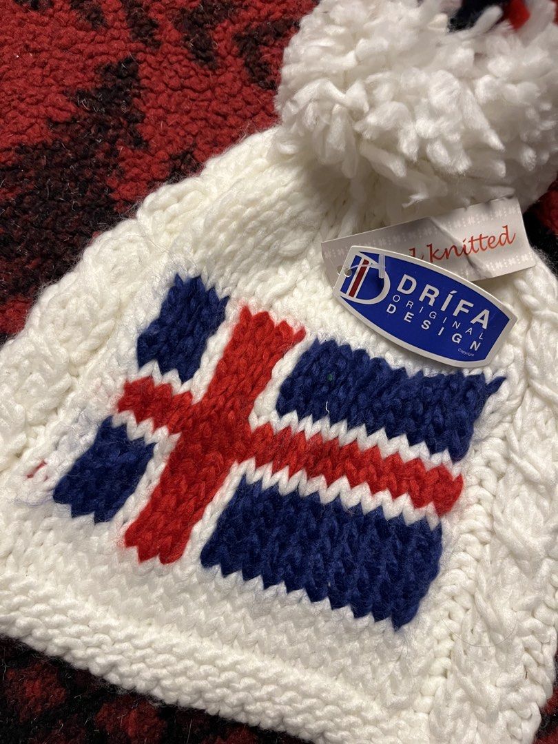 Coarse Knitted White Beanie w/ Icelandic Flag (Category: Caps & Hats) located in Manila. Submitted by pgarments (Listing ID 1448283397, Image 2). Description: Drífa Original Design (Authentic Icelandic brand).