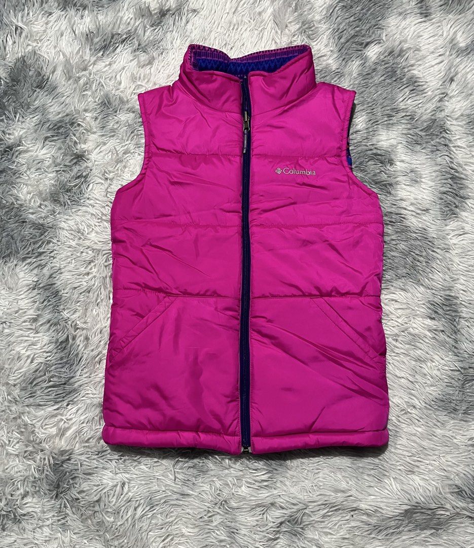 Columbia Reversible Puffer Fleece Vest Jacket (Category: Babies & Kids Fashion) located in Sasmuan (Sexmoan). Submitted by winterclothes.ph (Listing ID 1448391789, Image 3). Description: Columbia Reversible Puffer Fleece Vest Jacket M 10/12 on tag fit to xs petite Women’s Width 16.5 Length 22 Excellent Condition .
