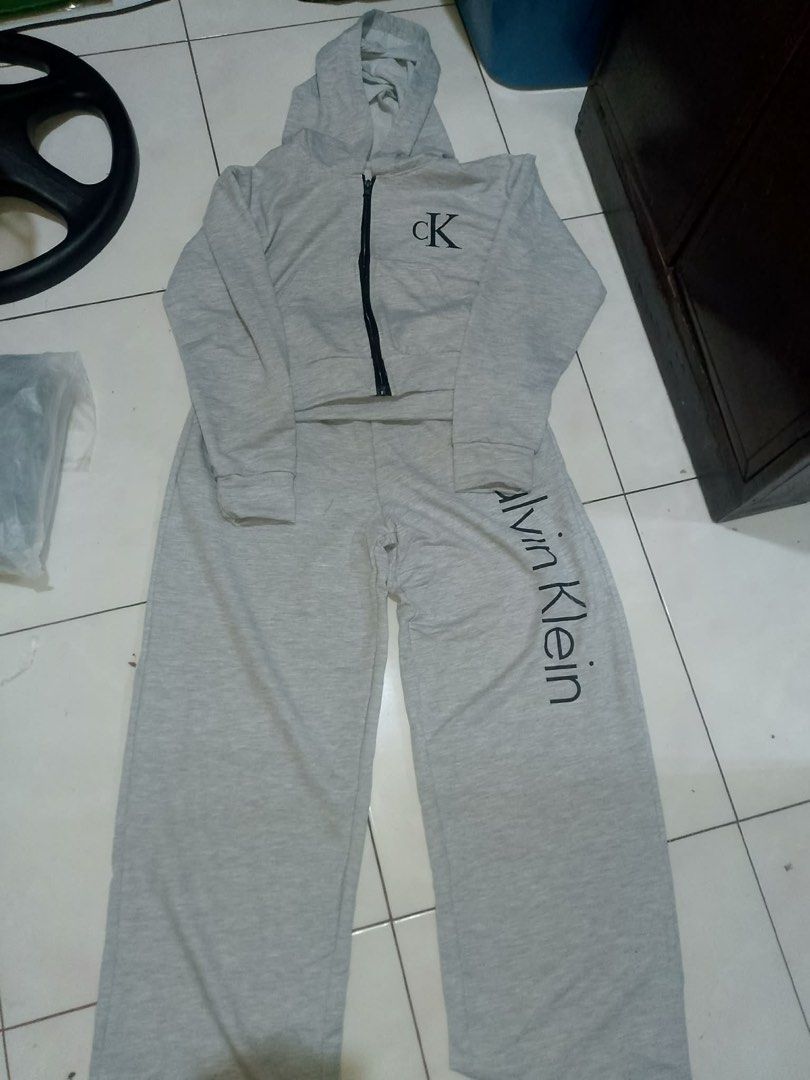 COORDS OOTD SET (Category: Sets or Coordinates) located in Caloocan City. Submitted by wcbangkoks53107 (Listing ID 1448353243, Image 3). Description: Japan pull out Fits: S-L.