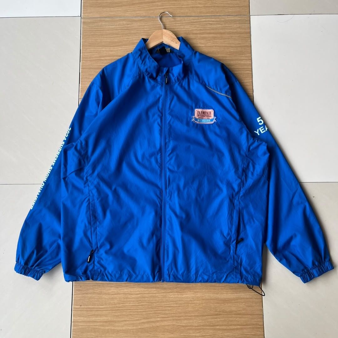 Core365 Jacket(2XL) (Category: Coats, Jackets and Outerwear) located in Durian Tunggal. Submitted by newthrift-mohd (Listing ID 1448409506, Image 1). Description: Pit 28.5 Length 29 Single layer.