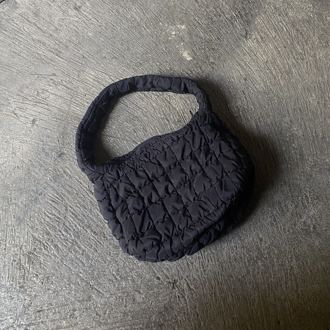COS Mini Quilted Bag (Category: Shoulder Bags) located in Iloilo. Submitted by .dresshttps (Listing ID 1448306308, Image 1). Description: Excellent Sign of used No major flaws.