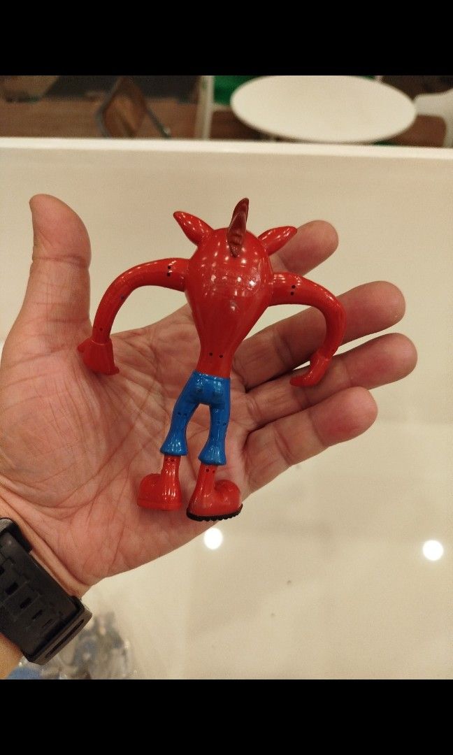 Crash bandicoot figure (Category: Figurines & Statues) located in Quezon City. Submitted by toys_r_here (Listing ID 1448366112, Image 2). Description: GOOD FOR GIFT AND COLLECTION as is po Good condition First to pay gets the item pa check nalng sa pic yun condition pm me for questions ship pwede lalamove or jnt qc and marikina area.
