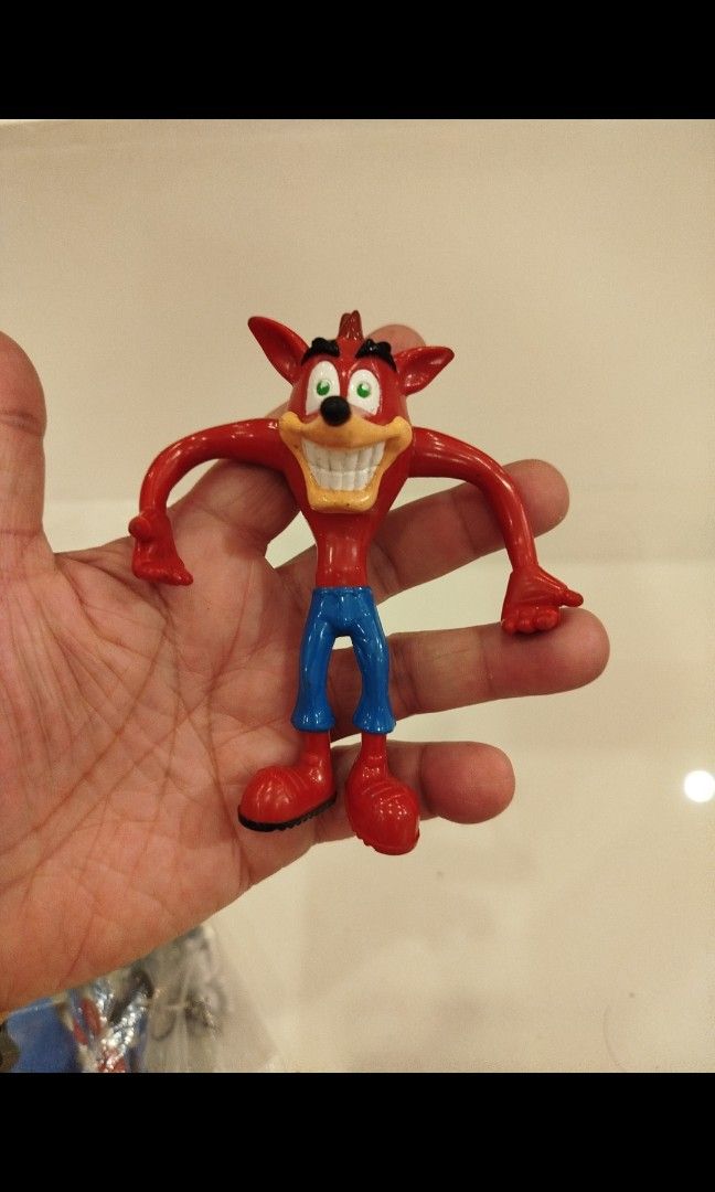 Crash bandicoot figure (Category: Figurines & Statues) located in Quezon City. Submitted by toys_r_here (Listing ID 1448366112, Image 1). Description: GOOD FOR GIFT AND COLLECTION as is po Good condition First to pay gets the item pa check nalng sa pic yun condition pm me for questions ship pwede lalamove or jnt qc and marikina area.
