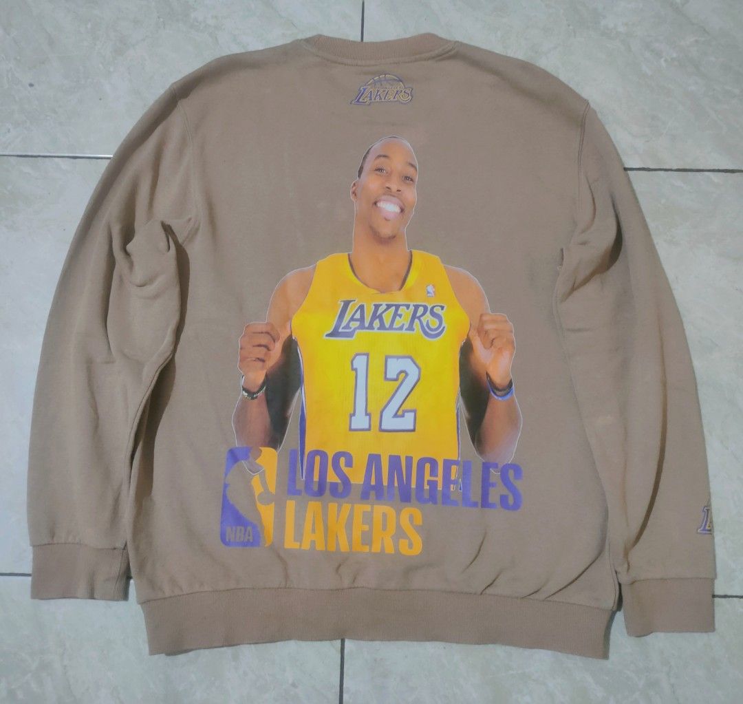 Crewneck Lakers Los angeles original (Kategori: Atasan) berada di Tangerang. Dikirim oleh nobranded_nostyle (ID iklan 1448471774, Gambar 1). Deskripsi: Bismillahirrahmanirrahim Crewneck Lakers Los angeles original Size : 72x60 Condition : warna 80%.