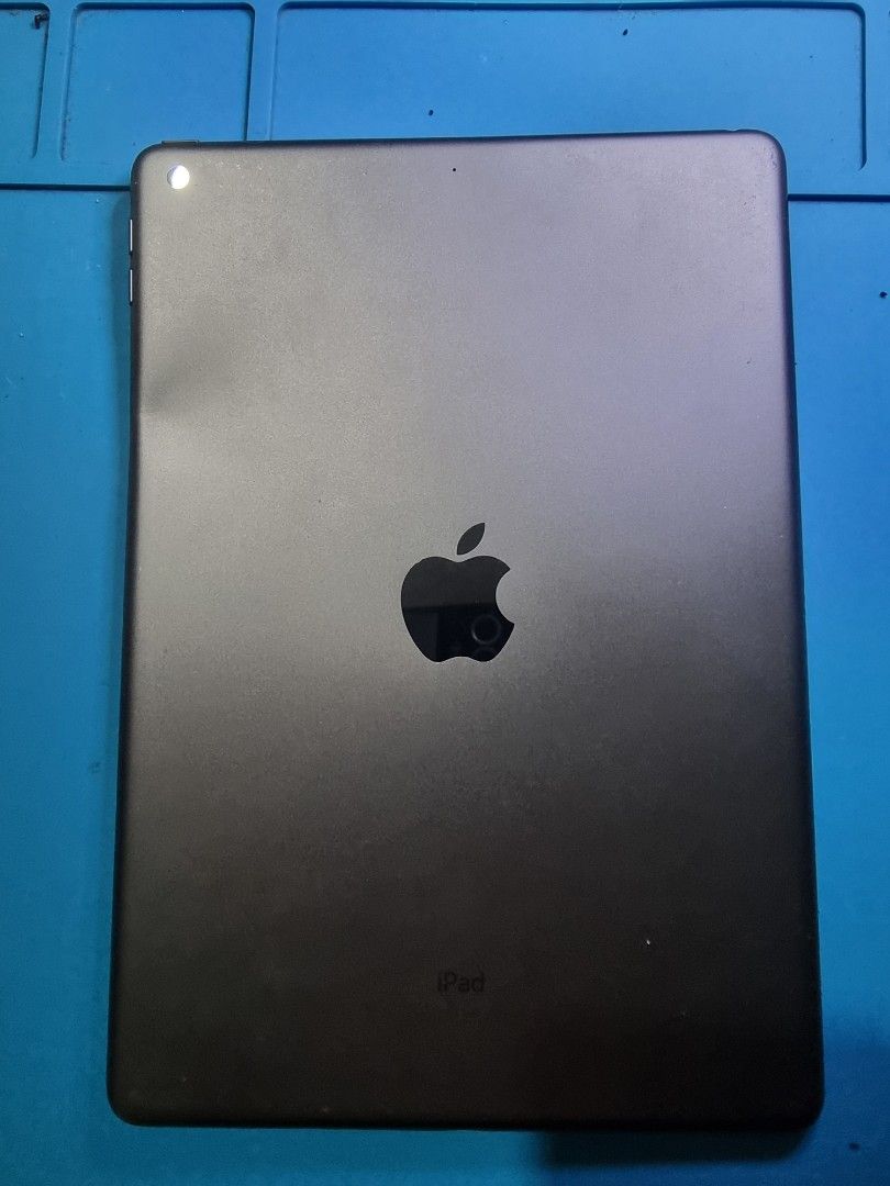 Defective/Broken/Sira/scrap Iphone BUYER (Category: Others) located in Quezon City. Submitted by jay.mendoza1 (Listing ID 1448392384, Image 1). Description: LEGIT BUYER HERE!!! SPOT CASH for scrap/ for disposal units only DEFECTIVE ITEM PRICE!!!! PASS sa presyong brand new!!! BUYING: defective/sira/broken/WATER Damaged/ for SCRAP units iphone x up to the latest ipod classic 5th gen up ipad 7th gen up to the latest macbook pro 2017 up to the lates