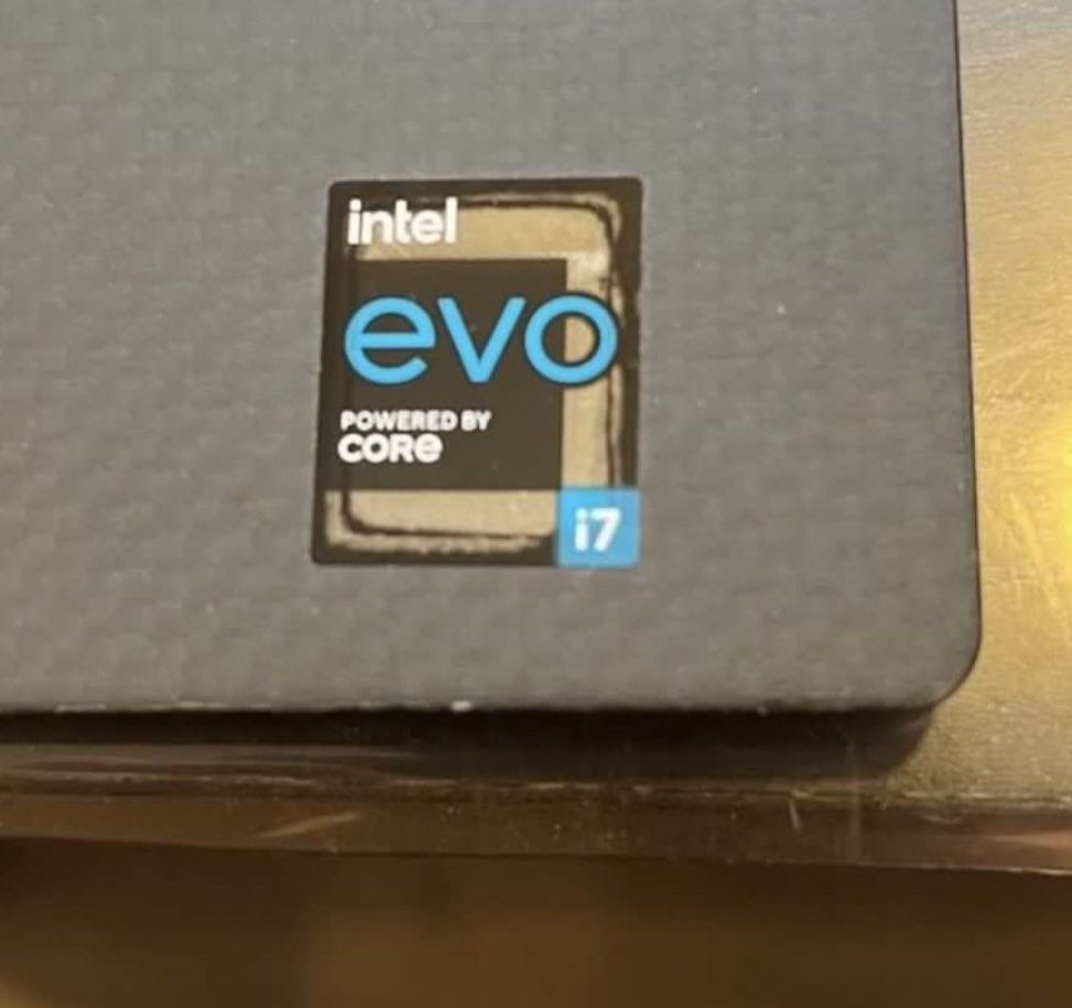 Dell XPS i7. 16gb. 1TB503474917989437442