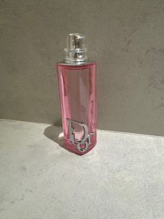 （分類：）位於 。 由 pinkypppp 提交（商品編號 1448369036，圖片 1）。簡介： 。