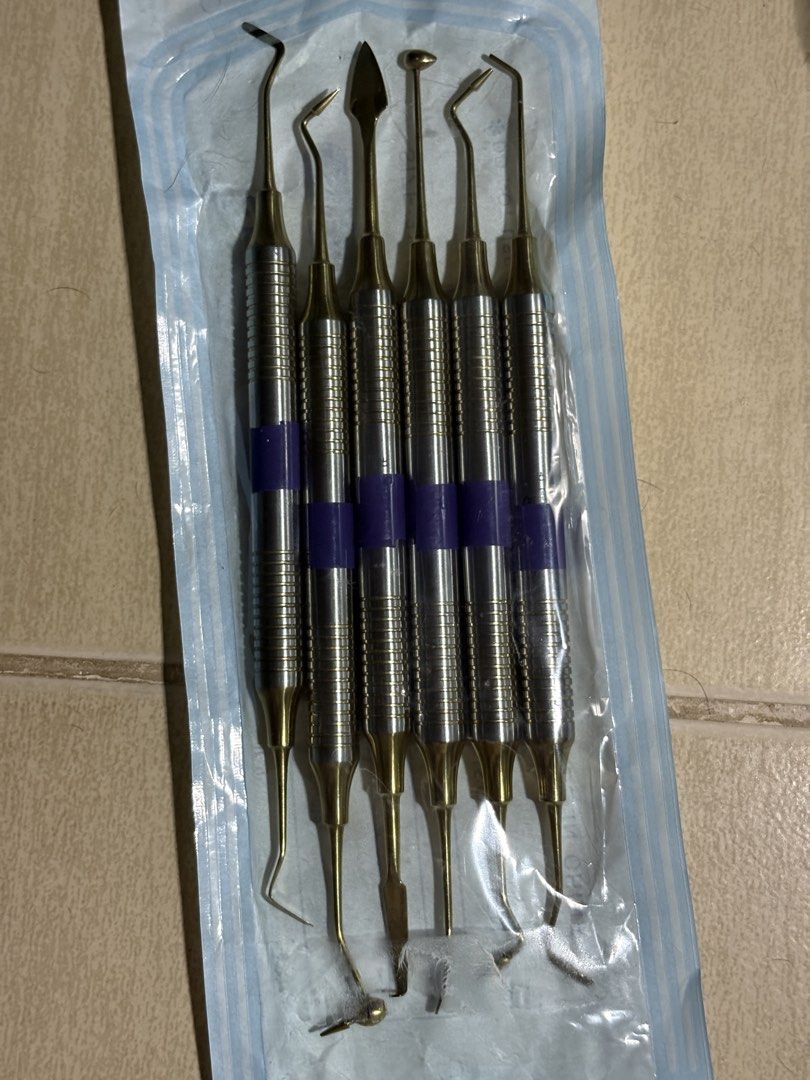 EverEdge 2.0 Dental Scaler Instruments Set (Category: Medical Supplies & Tools) located in Manila. Submitted by adies_ (Listing ID 1448332550, Image 3). Description: - Genuine EverEdge 2.0 dental scaler instruments - Made in USA - Includes a variety of scaler and explorer types - Features comfortable, non-slip grip handles - Some instruments are still in their original packaging - Ideal for dental professionals and students Hu Freidy Perio Instru
