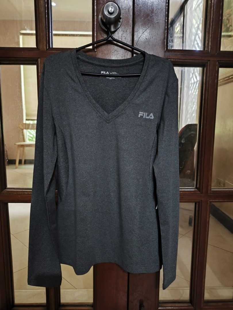 Fila spandex long sleeve shirt size Medium (Category: Activewear) located in Caloocan City. Submitted by darigold1 (Listing ID 1448278305, Image 1). Description: BNWT size: medium ready to ship.