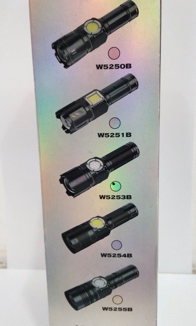 Flash light (Category: Everything Else) located in Singapore. Submitted by kamaryas1985 (Listing ID 1448333390, Image 2). Description: AVA DISPLAY MARKETING.