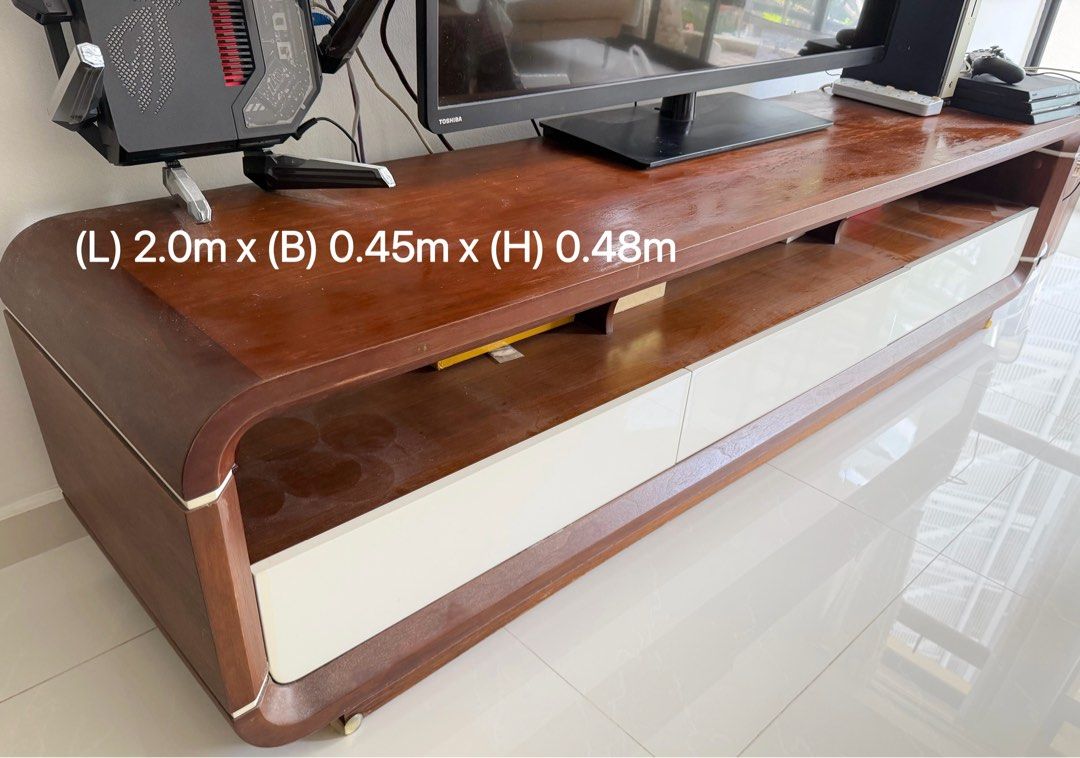 Furniture (Free)