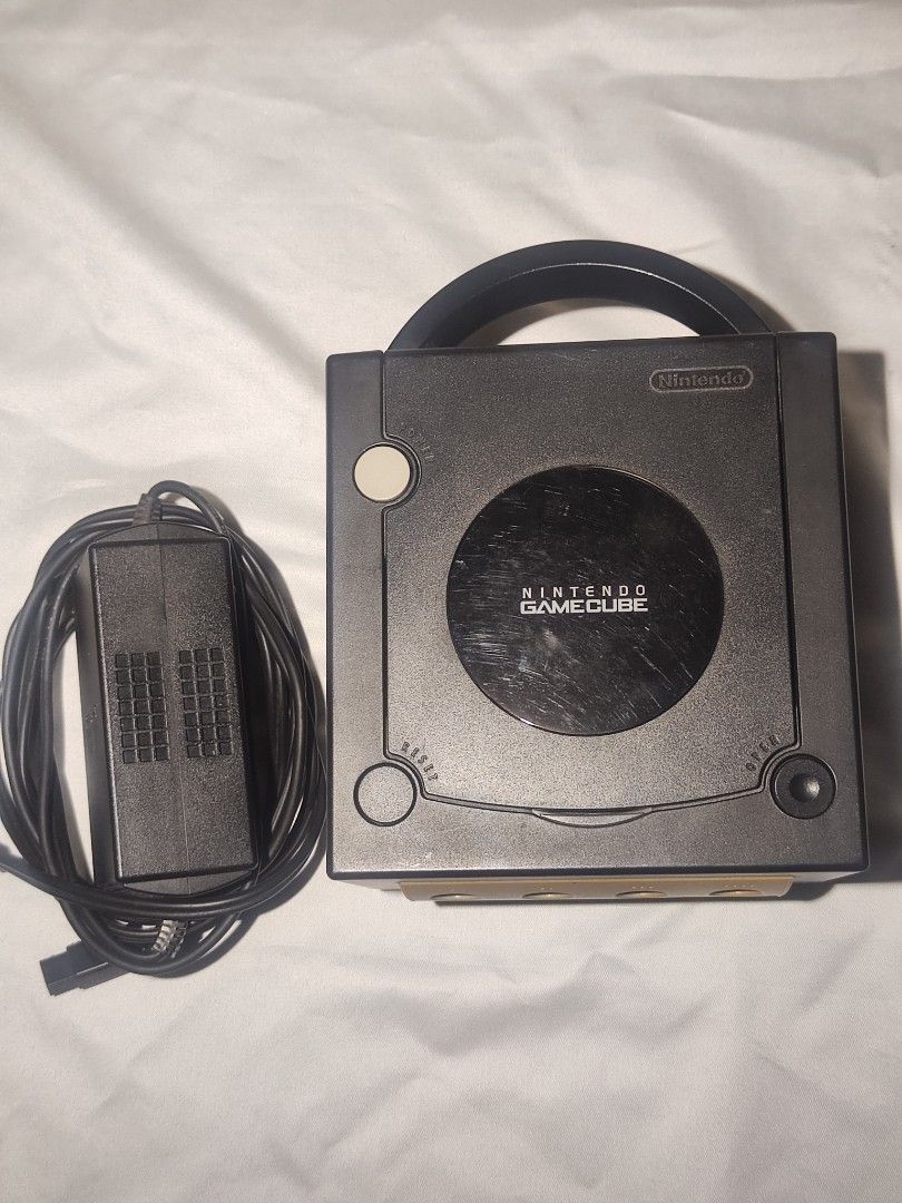 Game cube (untested) (Category: Nintendo) located in Manila. Submitted by olx156 (Listing ID 1448449689, Image 1). Description: .
