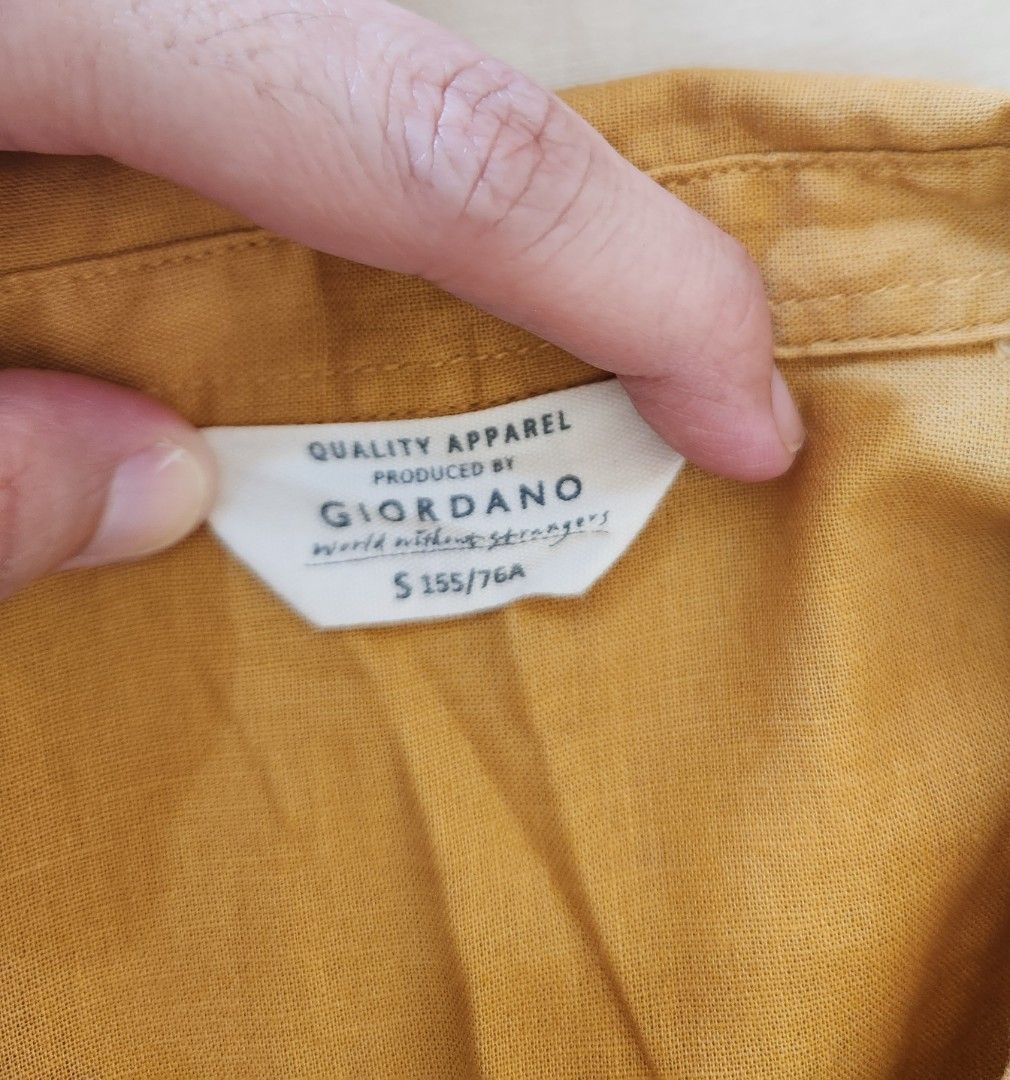 GIORDANO Women's Button-down Shirt (Category: Shirts) located in Baliuag. Submitted by fastforest.d91f92 (Listing ID 1448385975, Image 2). Description: My personal preloved, worn only a few times Measurements and details are shown on the photos MOP: GCASH or BDO deposit Courier: J&T.