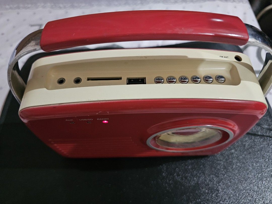 Goodmans Retro Radio Bluetooth Speaker USB SD AUX (Category: Soundbars, Speakers & Amplifiers) located in Mandaluyong City. Submitted by selleyo (Listing ID 1448411124, Image 2). Description: - Vintage style Goodmans radio - Red and cream color - AUX, USB, and SD card inputs - Perfect for music lovers with a retro aesthetic - Works well - Portable with a convenient handle - Nice Sound - AM and PM - Needs 5V to 12V Cords - 220V - 4 Pcs. 1.5 Batter
