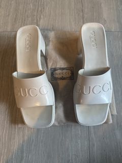 (Category: ) located in . Submitted by Couture (Listing ID 1448306927, Image 1). Description: .