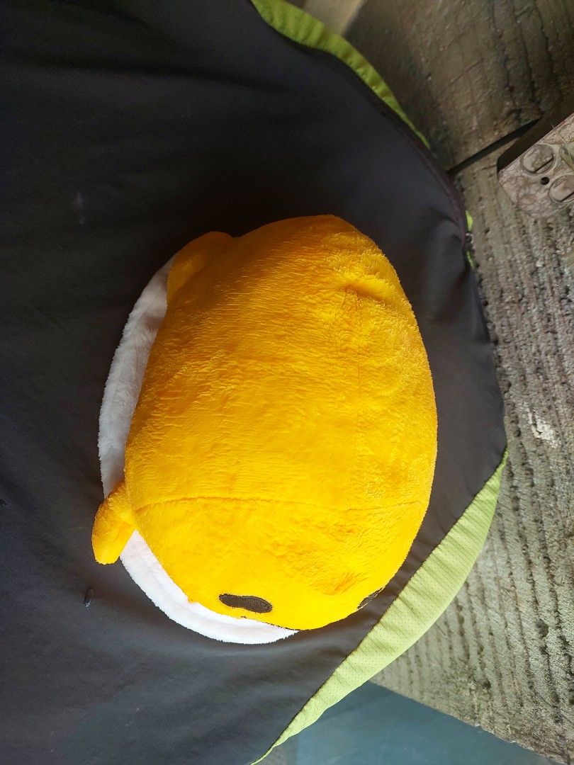 Gudetama Egg Plush Toy (Category: Plushies & Soft Toys) located in Manila. Submitted by flakeyy (Listing ID 1448389249, Image 3). Description: WTS/FS: Gudetama Plushie Size: 7.5in x 10in (w x l) Price: 300 pesos Location: Tondo Shipping: LBC, J&T, Lalamove Allowed meet up (+ fee if malayo).