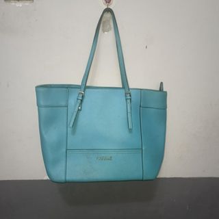 (Kategori: ) berada di . Dikirim oleh hendri2shoes (ID iklan 1448435234, Gambar 1). Deskripsi: .