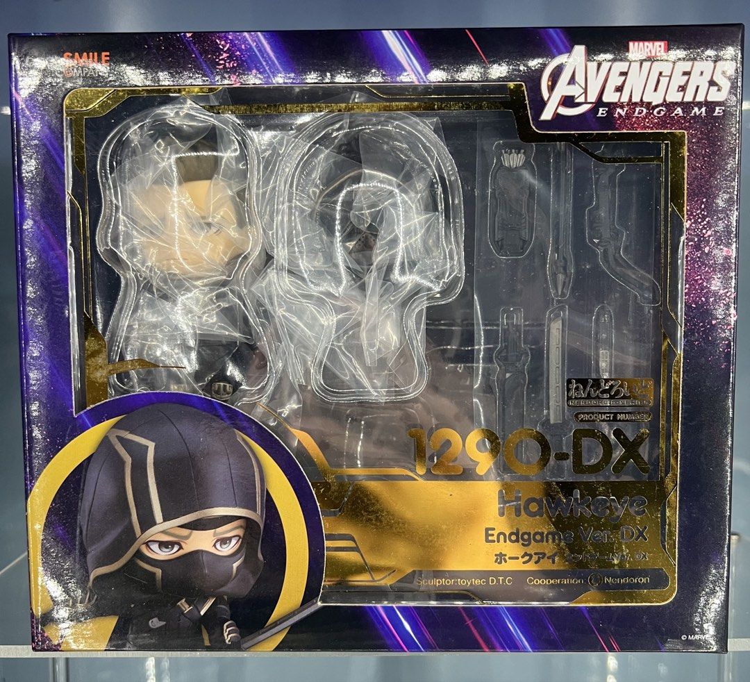 Hawkeye Nendoroid 1290-DX bib (Category: Figurines & Statues) located in Makati City. Submitted by aa747b34f957036336ed66e748bbff (Listing ID 1448426237, Image 1). Description: - Brand New & Sealed: Good Smile Company Nendoroid 1290-DX Hawkeye - From Avengers: Endgame - DX Version: Includes all accessories as pictured - Perfect for Marvel and Nendoroid collectors - Box is in excellent, sealed condition.